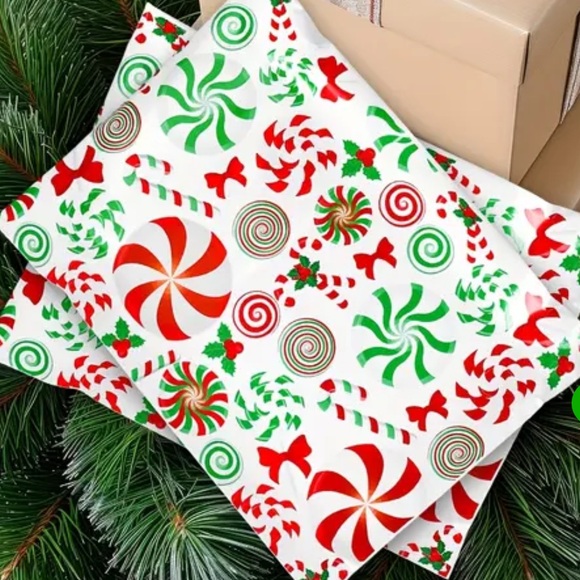 Other - Festive Poly Mailers with Holiday Design